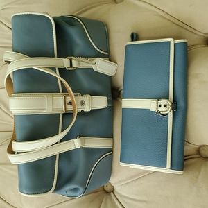 Vintage Coach leather purse with matching wallet